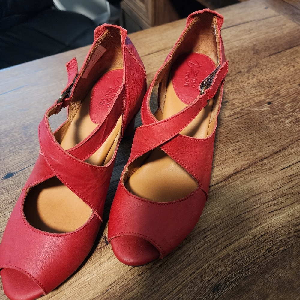 Sergio Tomani Red Leather Sandal